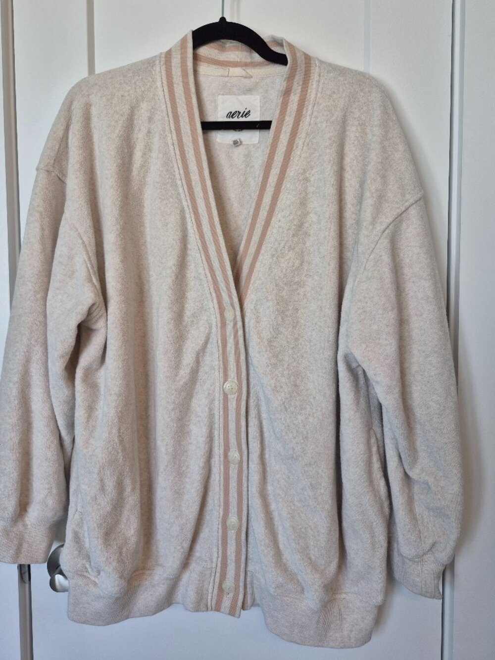 Aerie Fleece‑Style Button‑Up Cardigan – Beige Trim – Soft Neutral – Size M